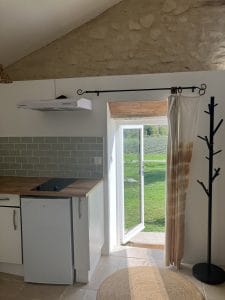 La Maisonnette — gîte en pierre de 25 m² dans le domaine de l'Atelier Ilys, Pierrerue — photo 6